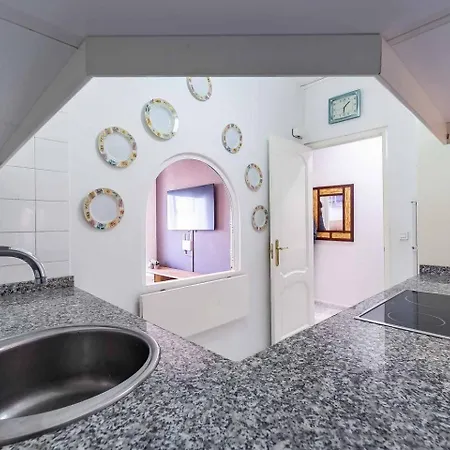 Cyv - Perla 5 - 1 Bed 1 Bath View *