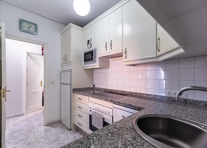 Perla 5 - 1 Bed 1 Bath View Apartment