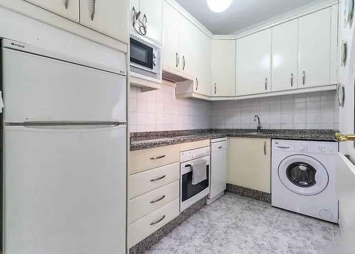 Perla 5 - 1 Bed 1 Bath View Apartment