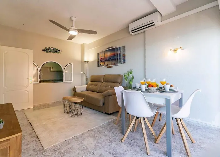 Perla 5 - 1 Bed 1 Bath View Apartment *